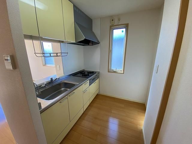 �y�L�b�`���z�@