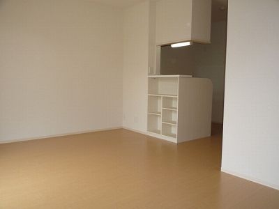 �y���ԁE���r���O�z�@���J�E���^�[�L�b�`�������́�