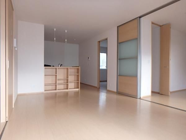 �y���ԁE���r���O�z�@