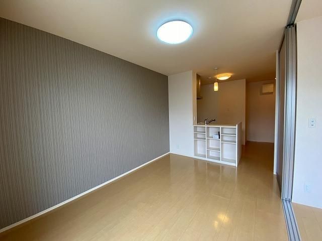 �y���ԁE���r���O�z�@