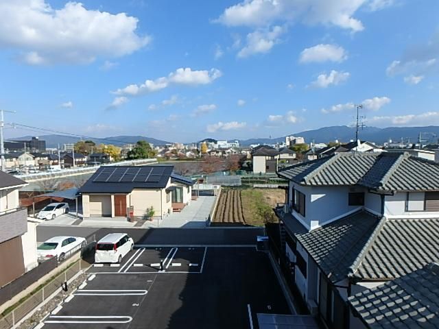 �y���]�z�@