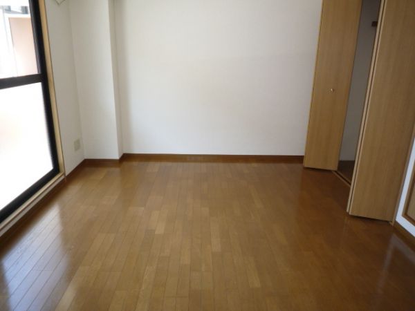 �y�Q���z�@