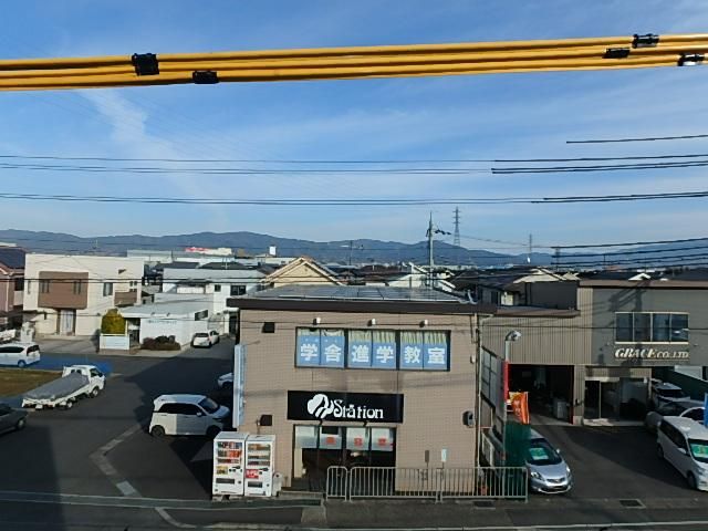 �y���]�z�@