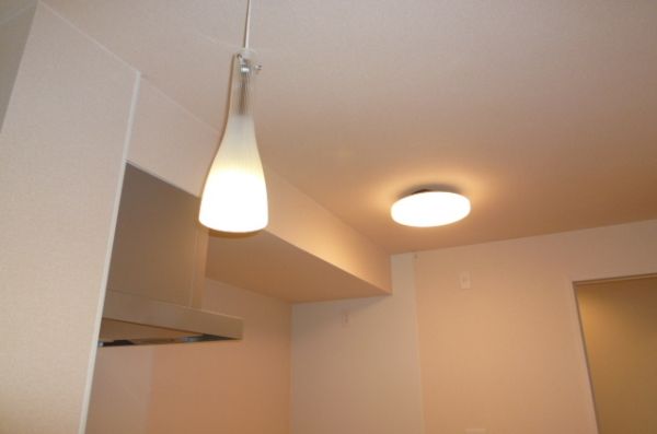 �y���̑��z�@�L�b�`���Ɩ�