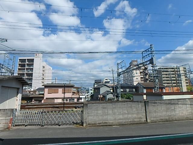 �y���]�z�@