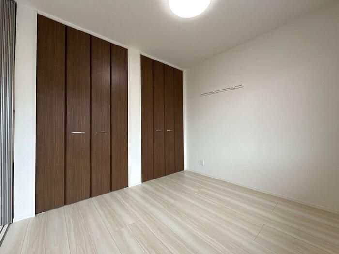 �y�����E���r���O�z�@