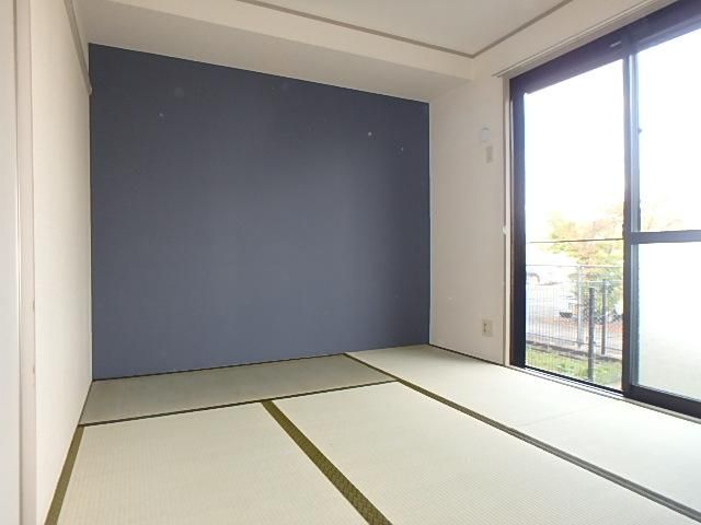 �y�Q���z�@