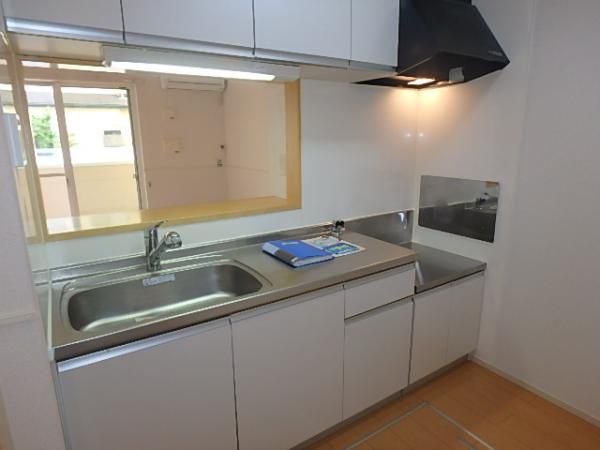 �y�L�b�`���z�@