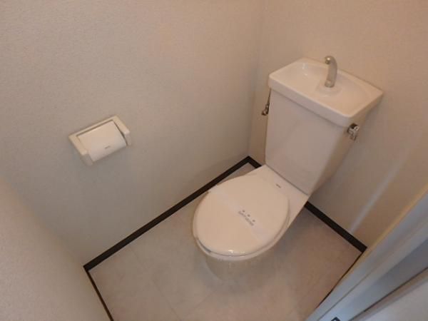 �y�g�C���z�@