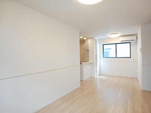 �y���ԁE���r���O�z�@