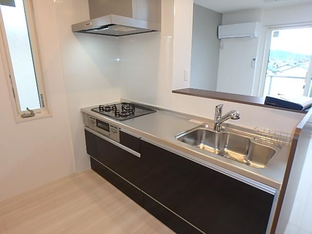 �y�L�b�`���z�@