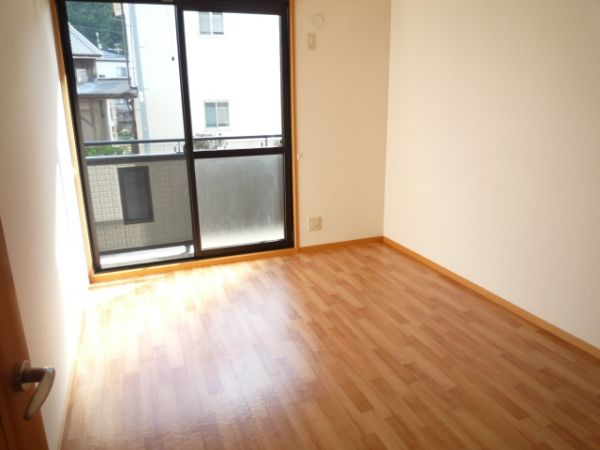 �y���̑������E�X�y�[�X�z�@