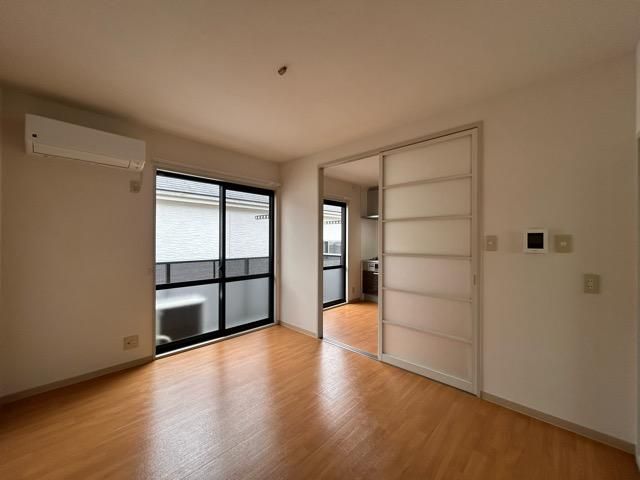 �y���ԁE���r���O�z�@