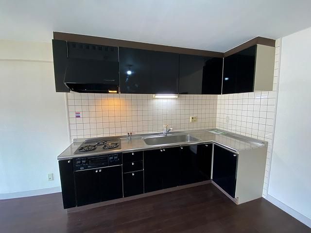 �y�L�b�`���z�@