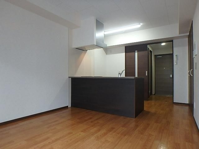 �y���ԁE���r���O�z�@