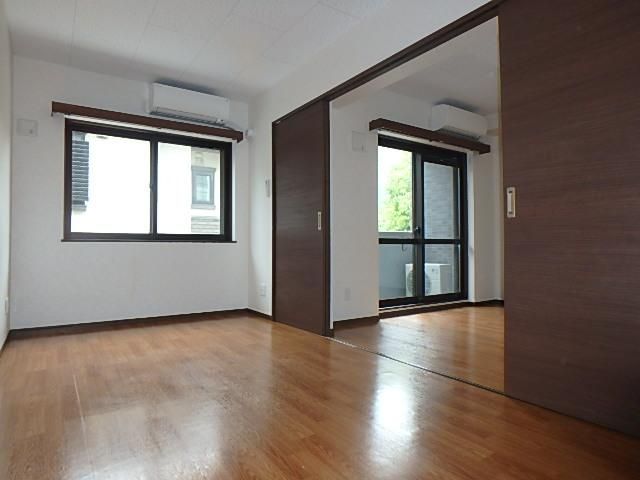 �y�Q���z�@