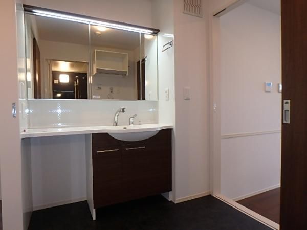 �y���ʏ��z�@