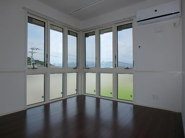 �y���̑������E�X�y�[�X�z�@