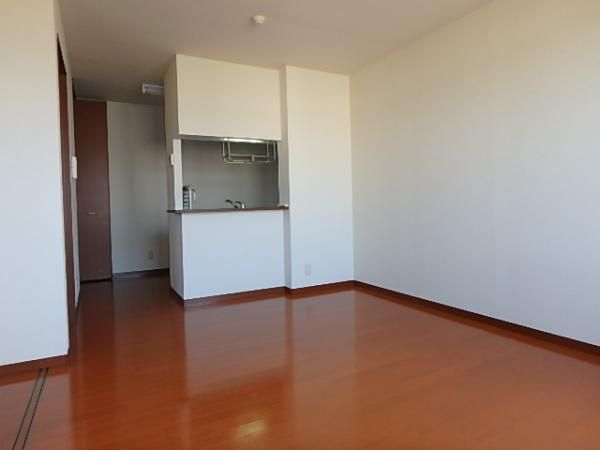 �y�����E���r���O�z�@