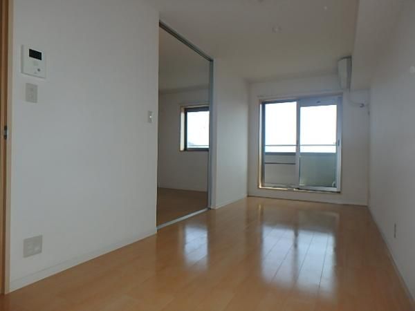 �y�Q���z�@