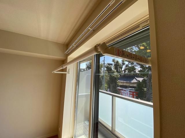 �y���̑��ݔ��z�@