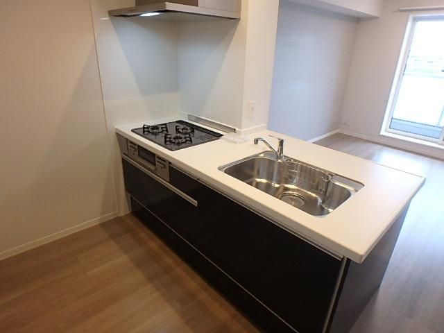 �y�L�b�`���z�@