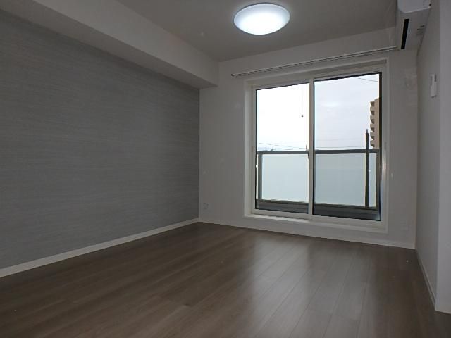 �y�����E���r���O�z�@