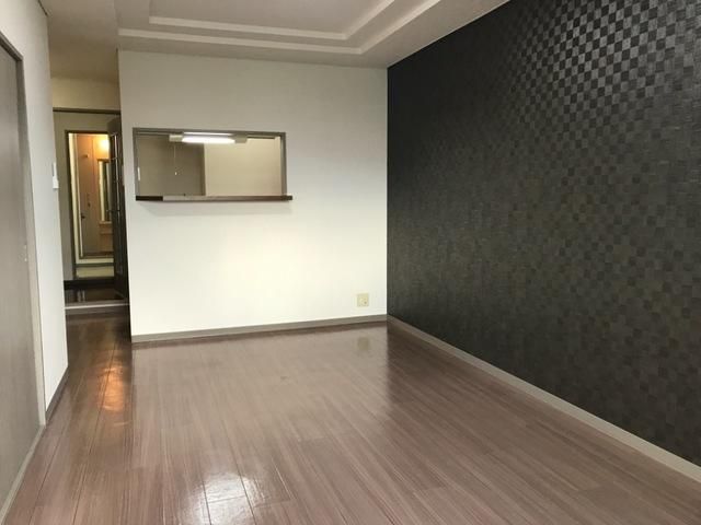 �y�����E���r���O�z�@