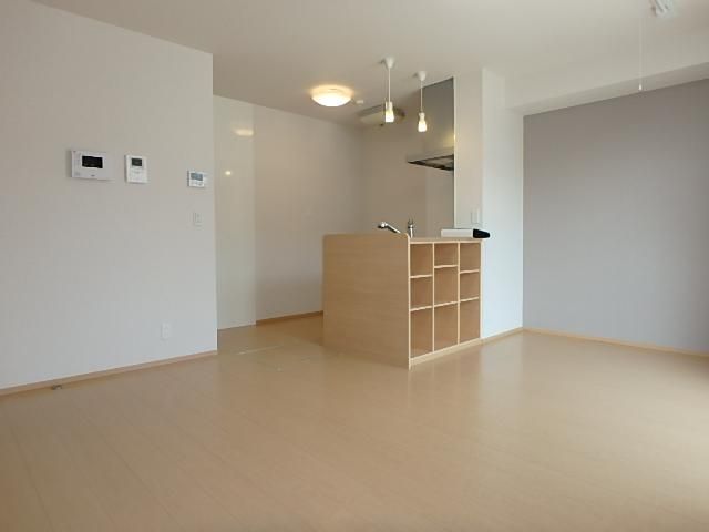 �y���ԁE���r���O�z�@���Ζʎ��L�b�`����