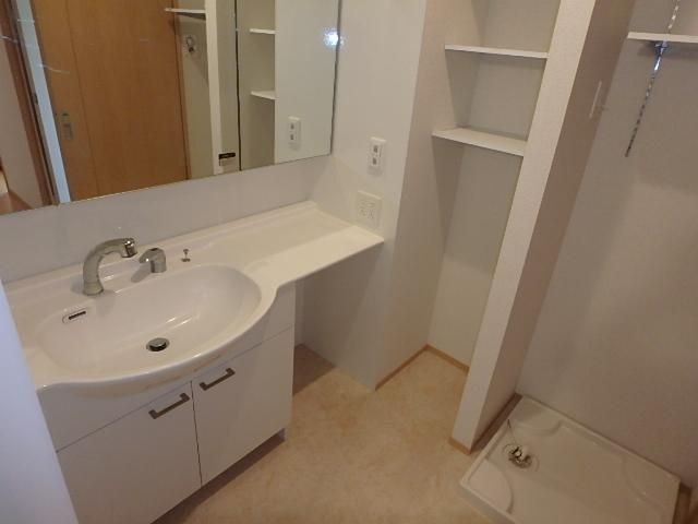 �y���ʏ��z�@