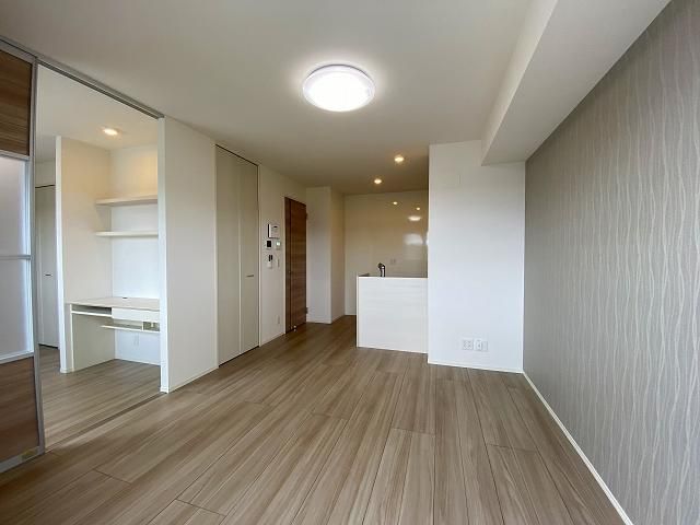 �y���ԁE���r���O�z�@