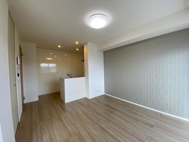 �y���̑������E�X�y�[�X�z�@