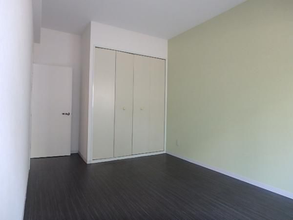 �y�����E���r���O�z�@