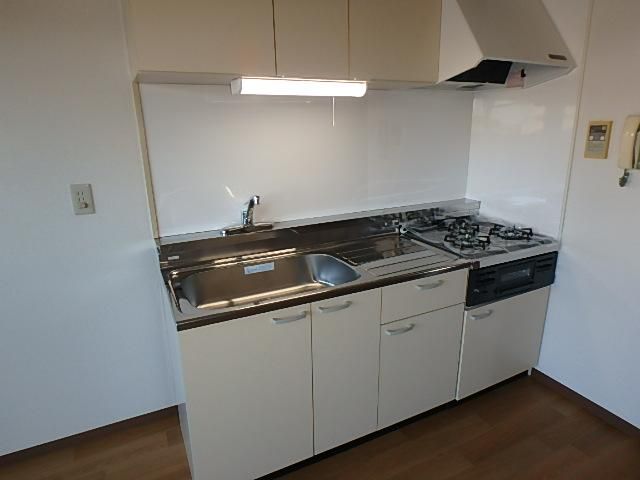 �y�L�b�`���z�@