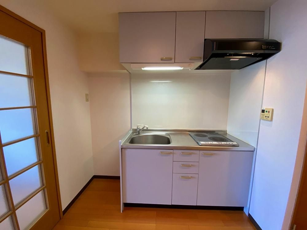 �y�L�b�`���z�@