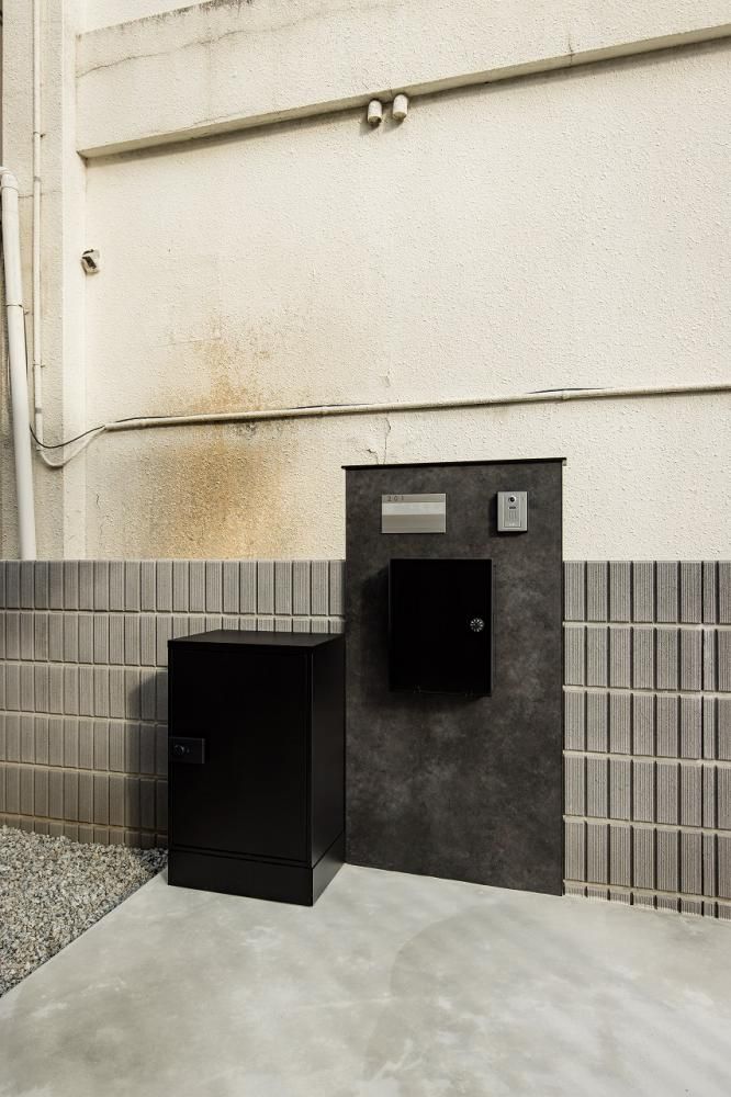 �y�Z�L�����e�B�z�@����z�{�b�N�X��