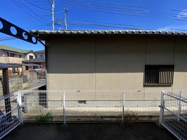 �y���]�z�@