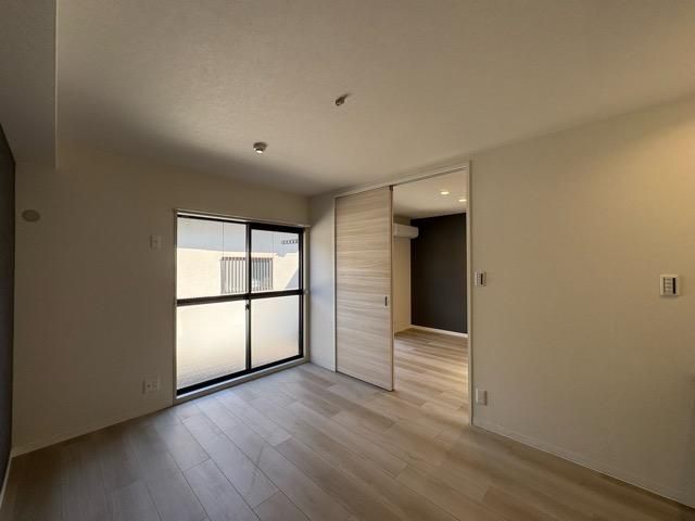 �y�Q���z�@