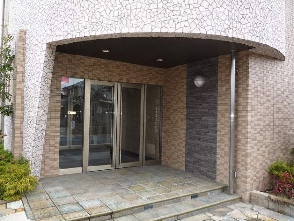 �y�G���g�����X�z�@