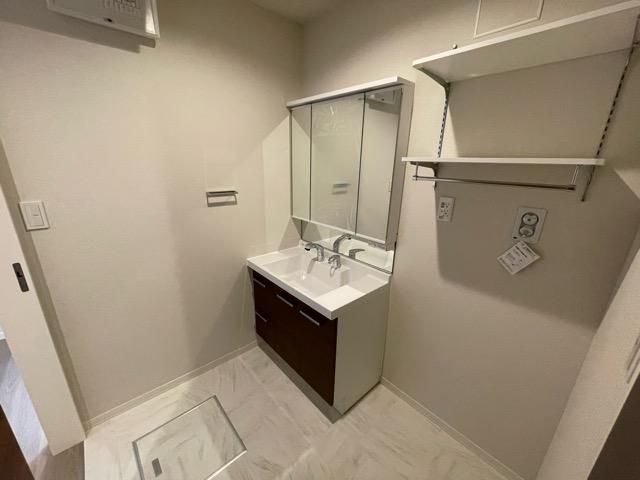 �y���ʏ��z�@