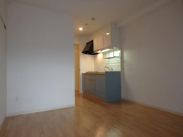 �y���ԁE���r���O�z�@���Y��Ƀ��t�H�[������Ă��܂���