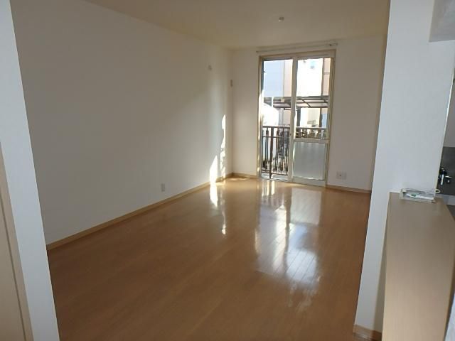 �y�����E���r���O�z�@