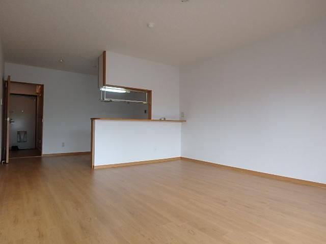 �y�����E���r���O�z�@