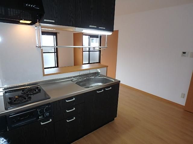 �y�L�b�`���z�@