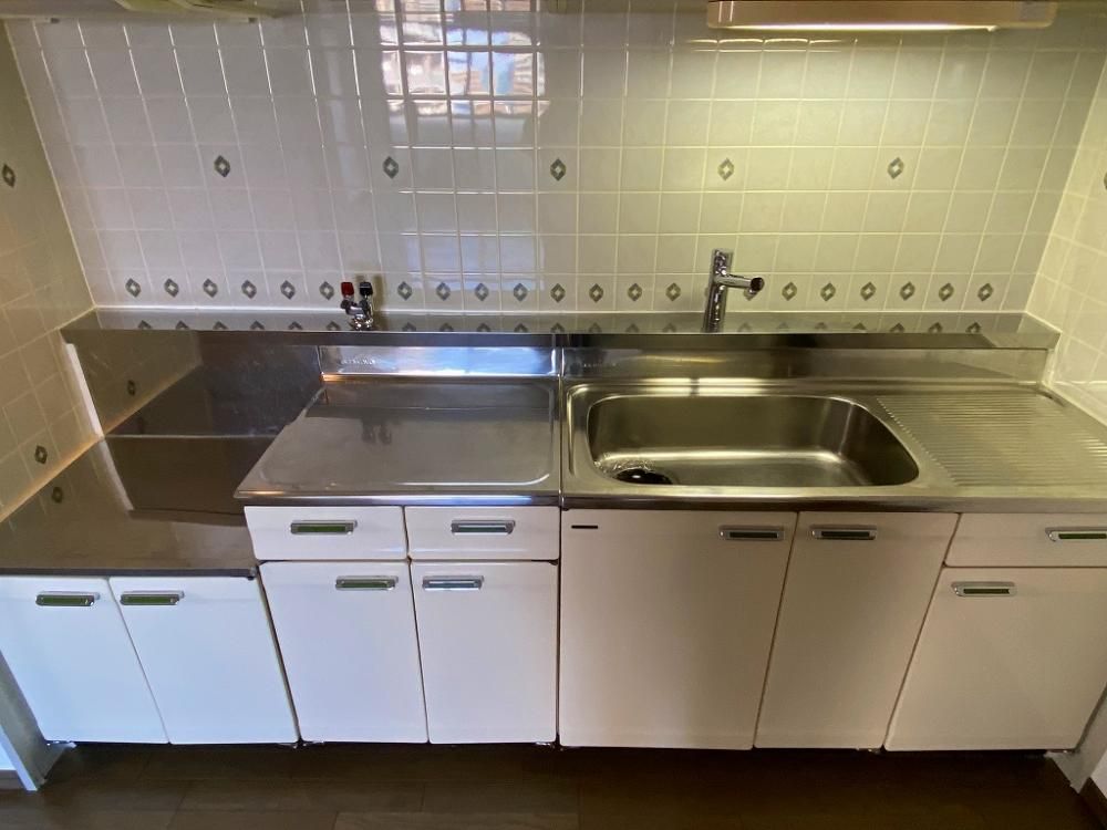 �y�L�b�`���z�@