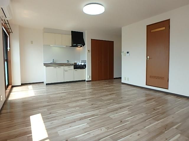 �y���ԁE���r���O�z�@���������͂Ƃ��Ă��L�X��