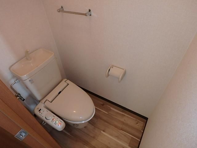 �y�g�C���z�@