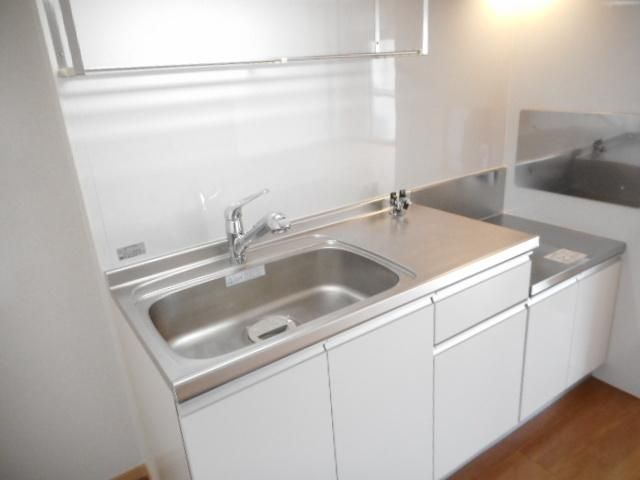 �y�L�b�`���z�@