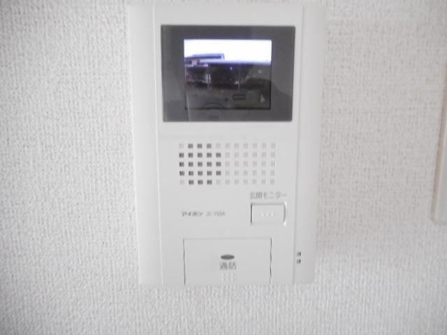 �y�Z�L�����e�B�z�@