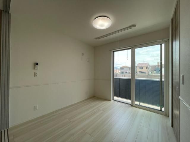 �y�Q���z�@